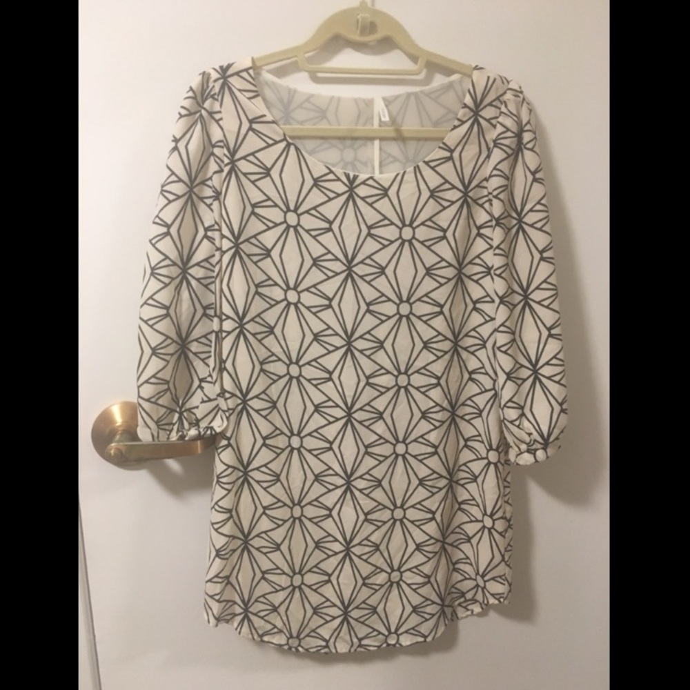 Sage geometric black and white shift dress